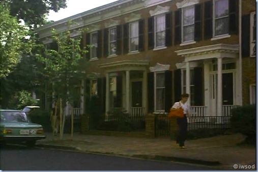 2.10 PLAYING POSSUM.avi_000101101