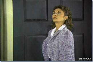 2.10 PLAYING POSSUM.avi_000121121