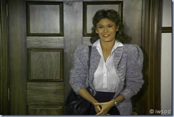 2.10 PLAYING POSSUM.avi_000175175