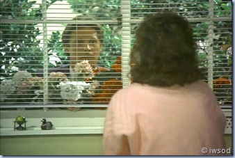 2.10 PLAYING POSSUM.avi_000339339