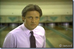 2.10 PLAYING POSSUM.avi_000614314