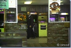 2.10 PLAYING POSSUM.avi_000615615