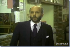 2.10 PLAYING POSSUM.avi_000646646