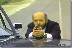 2.10 PLAYING POSSUM.avi_000736302