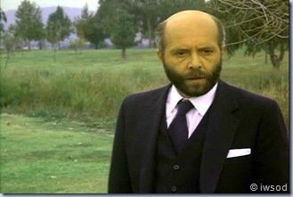 2.10 PLAYING POSSUM.avi_000767767