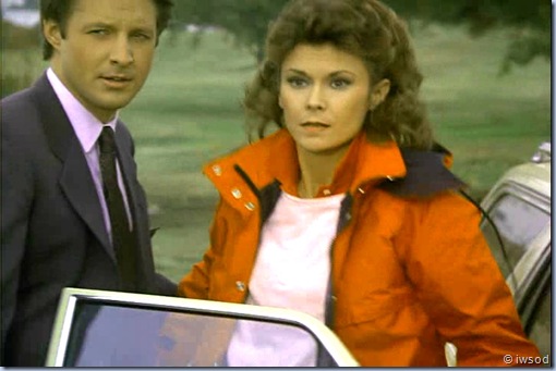 2.10 PLAYING POSSUM.avi_000771771