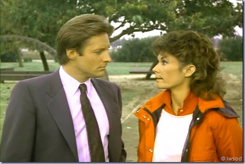 2.10 PLAYING POSSUM.avi_000886553