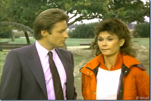 2.10 PLAYING POSSUM.avi_000886886