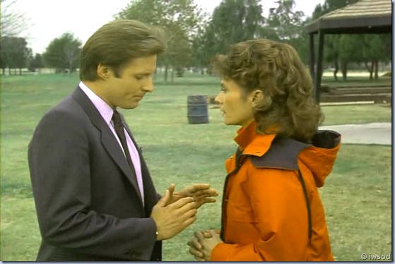 2.10 PLAYING POSSUM.avi_000912045