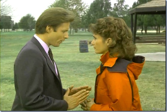 2.10 PLAYING POSSUM.avi_000912879