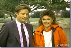 2.10 PLAYING POSSUM.avi_000946946