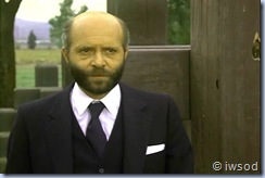 2.10 PLAYING POSSUM.avi_000960960