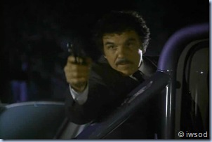 2.10 PLAYING POSSUM.avi_001350050