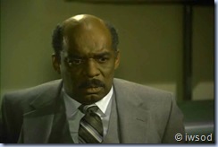 2.10 PLAYING POSSUM.avi_001506206