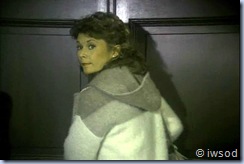 2.10 PLAYING POSSUM.avi_001916249