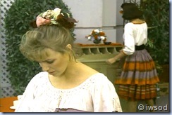 2.10 PLAYING POSSUM.avi_002073773