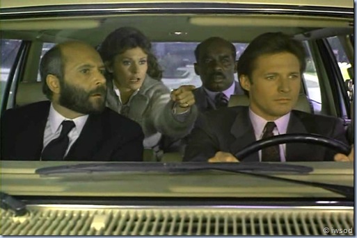 2.10 PLAYING POSSUM.avi_002375175