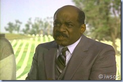 2.10 PLAYING POSSUM.avi_002659459