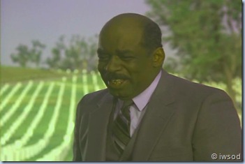 2.10 PLAYING POSSUM.avi_002675175