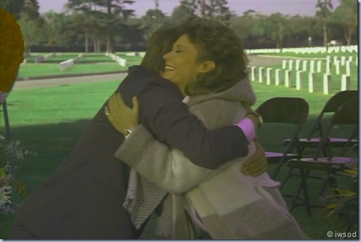 2.10 PLAYING POSSUM.avi_002694661