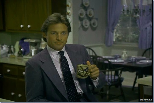 2.11 THE THREE FACES OF EMILY.avi_000281314