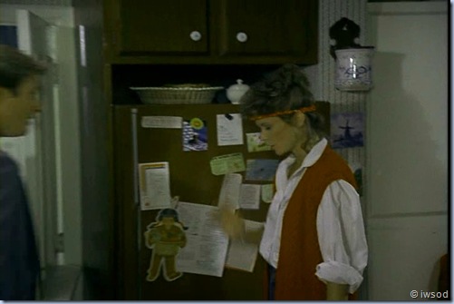 2.11 THE THREE FACES OF EMILY.avi_000326059