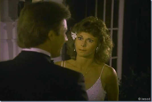 2.11 THE THREE FACES OF EMILY.avi_000765498