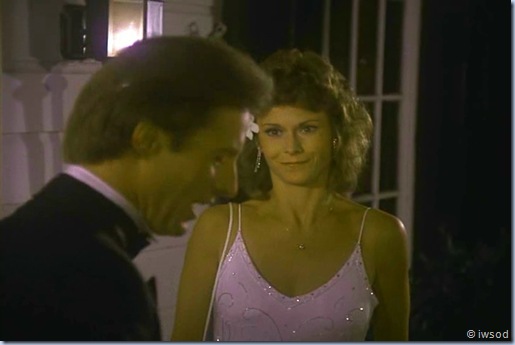 2.11 THE THREE FACES OF EMILY.avi_000770503