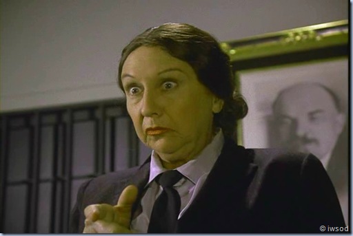 2.11 THE THREE FACES OF EMILY.avi_001054788