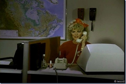 2.11 THE THREE FACES OF EMILY.avi_002202135