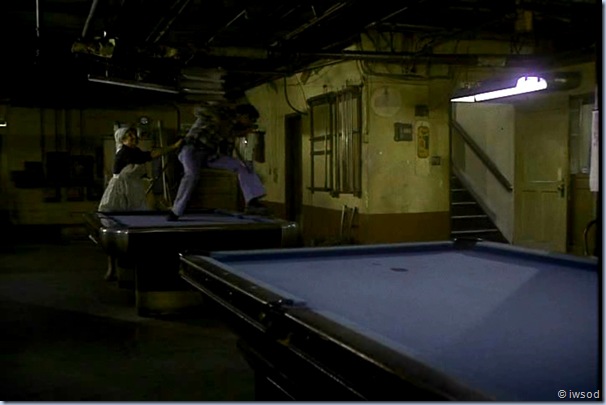 2.11 THE THREE FACES OF EMILY.avi_002403837