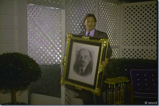 2.11 THE THREE FACES OF EMILY.avi_002815682