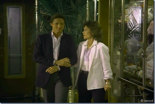 2.12 SHIP OF SPIES.avi_001054320