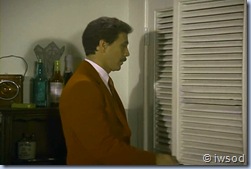 2.12 SHIP OF SPIES.avi_001134601