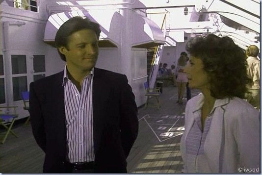 2.12 SHIP OF SPIES.avi_001213680