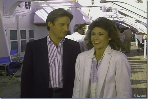 2.12 SHIP OF SPIES.avi_001230964