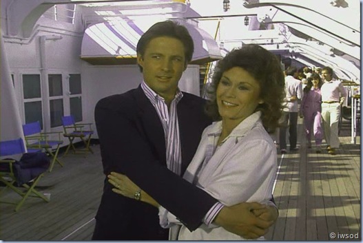 2.12 SHIP OF SPIES.avi_001242475