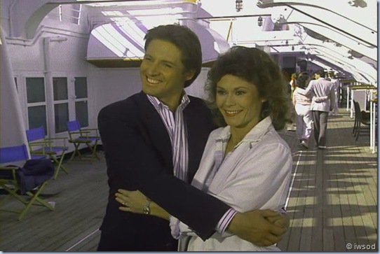 2.12 SHIP OF SPIES.avi_001245145