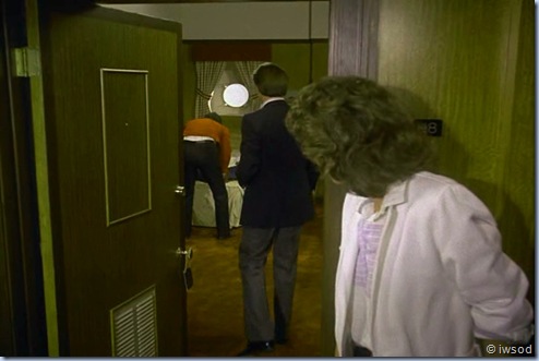 2.12 SHIP OF SPIES.avi_001297764