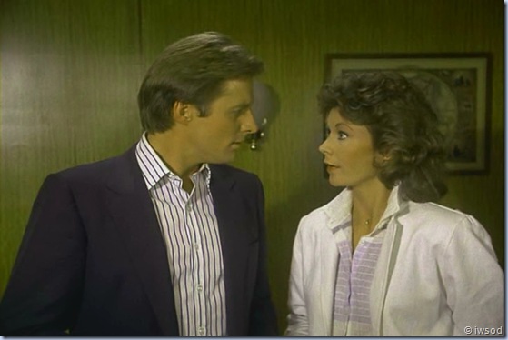 2.12 SHIP OF SPIES.avi_001416182