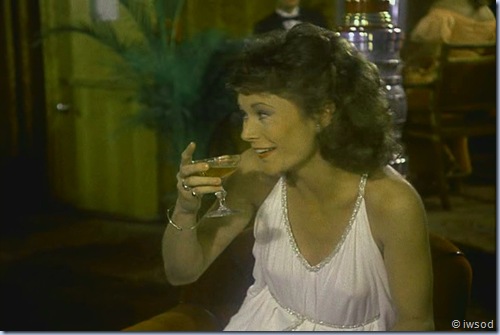 2.12 SHIP OF SPIES.avi_001507073