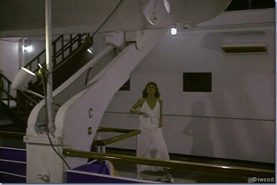 2.12 SHIP OF SPIES.avi_001661961