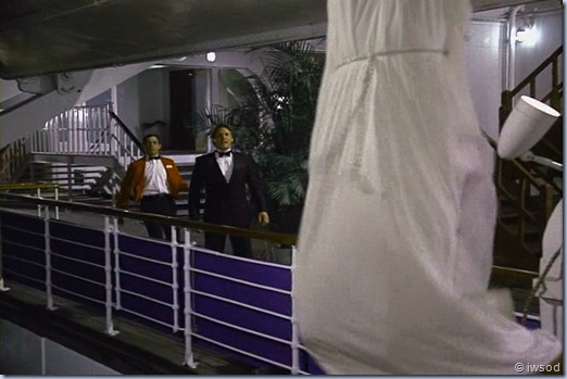 2.12 SHIP OF SPIES.avi_001703169