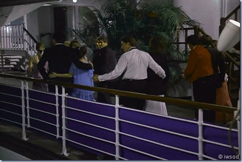 2.12 SHIP OF SPIES.avi_001747213