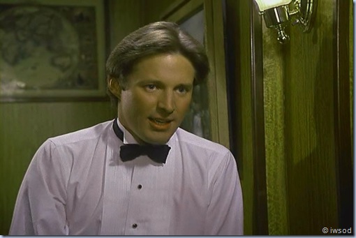 2.12 SHIP OF SPIES.avi_001775342