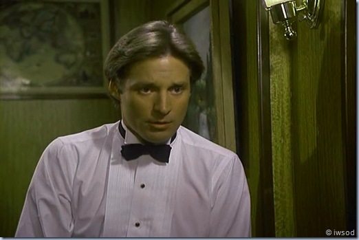 2.12 SHIP OF SPIES.avi_001809275