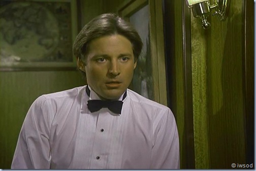 2.12 SHIP OF SPIES.avi_001829462