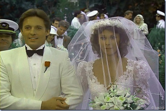 2.12 SHIP OF SPIES.avi_001878878