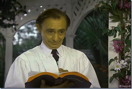 2.12 SHIP OF SPIES.avi_001936269