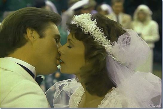 2.12 SHIP OF SPIES.avi_001947547